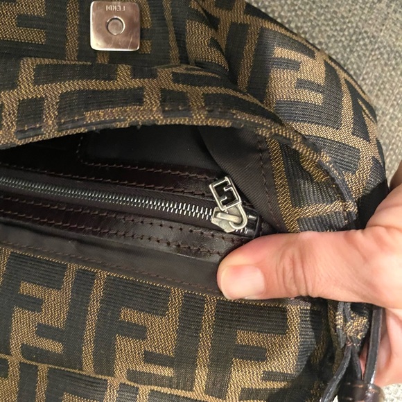 Authentic Fendi Zucca FF Baguette Shoulder Handbag Purse & Dust Bag Pre-owned - Picture 11 of 14